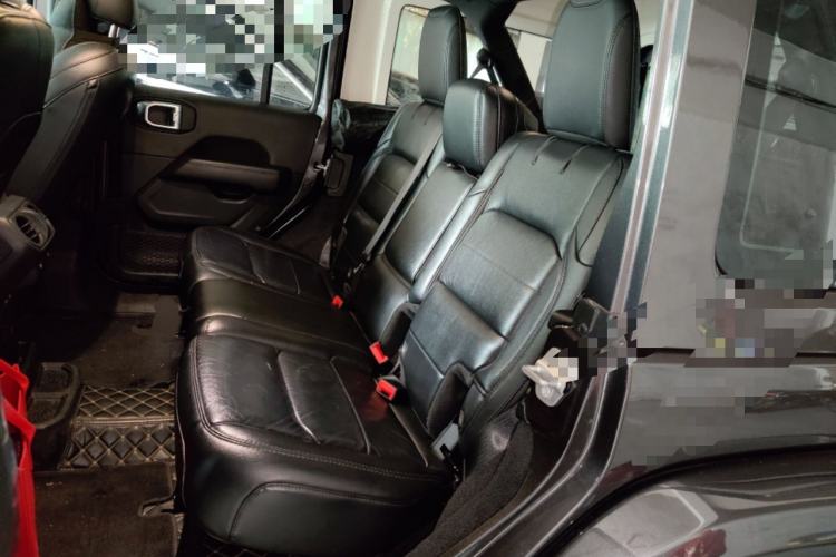 Used Jeep Wrangler 2022 2.0T High Altitude Four-Door Edition Left Rear Seat