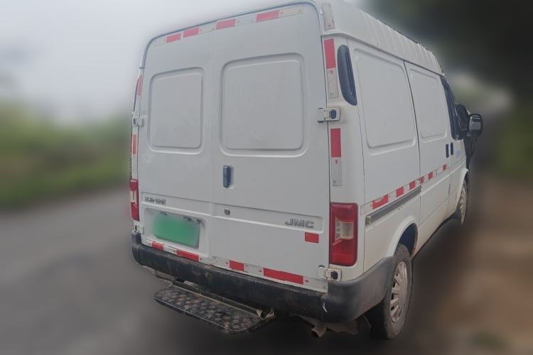 Used JMC Transit 2019 2.8T Commercial Version Short Wheelbase Mid-Roof 3-Seater China VI Standard JX493