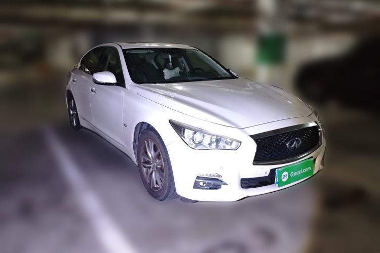 Used Infiniti Q50 2014 2.0T Comfort Edition Front Right 45 Deg