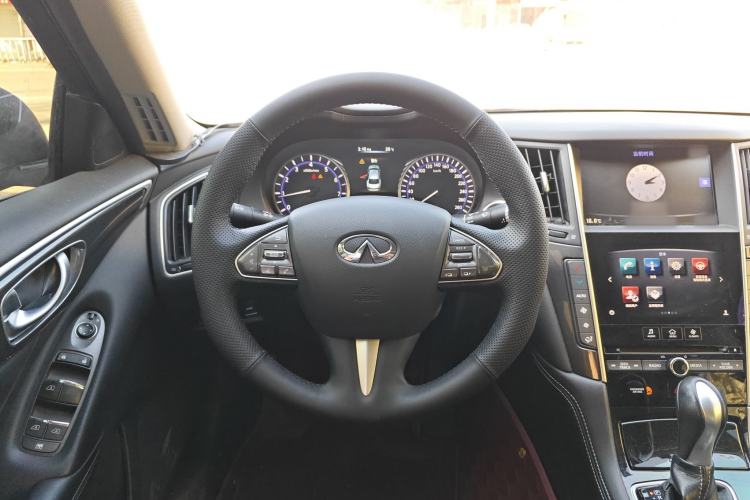 Used Infiniti Q50L 2016 2.0T Comfort Edition
