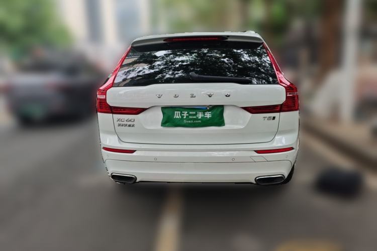 Used Volvo XC60 2019 T5 4x4 Smart Edition China VI Standard