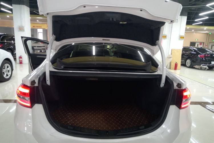 Used Ford Mondeo 2017 EcoBoost 200 Stylish Model Trunk