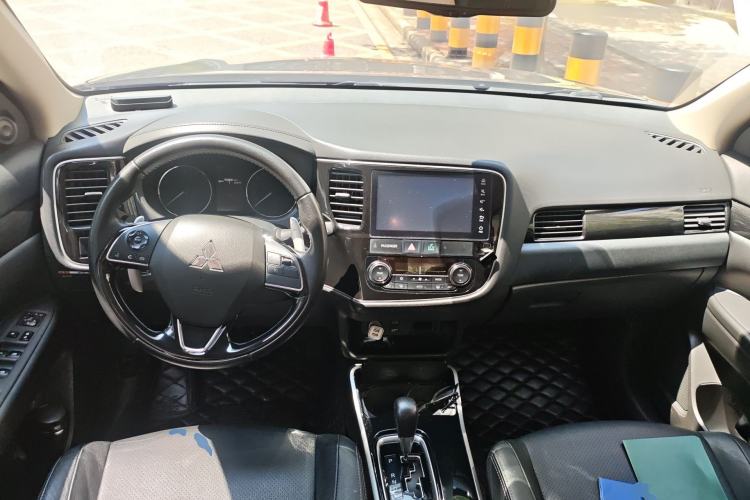 Used Mitsubishi Outlander 2018 2.4L 4x4 Elite Edition 5 Seats
