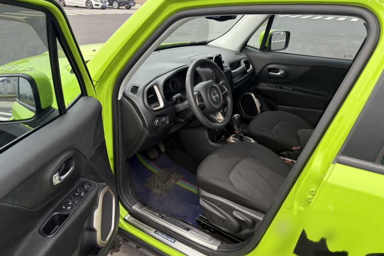 Used Jeep Renegade 2017 180T Automatic High-Energy Version