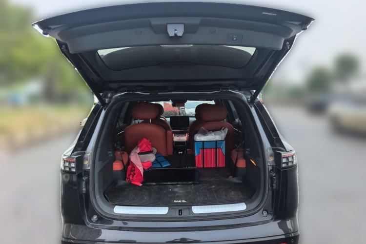 Used Dongfeng eπ eπ008 2024 636Max All-Electric Version 6 Seats
