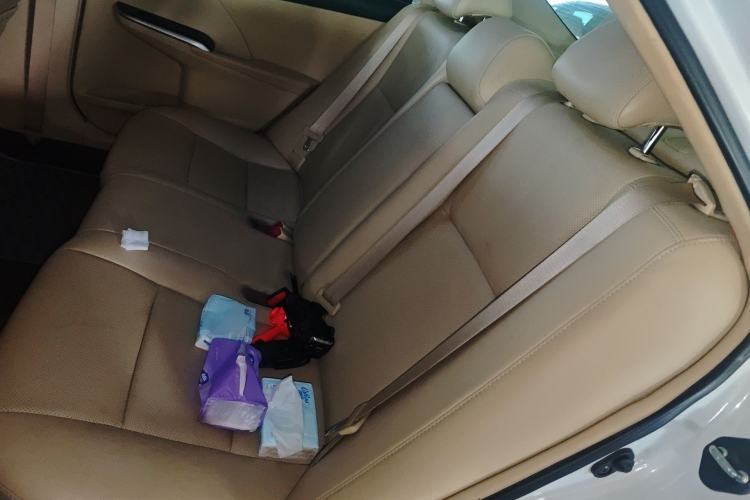 Used Toyota Camry 2015 2.0G Premier Edition
