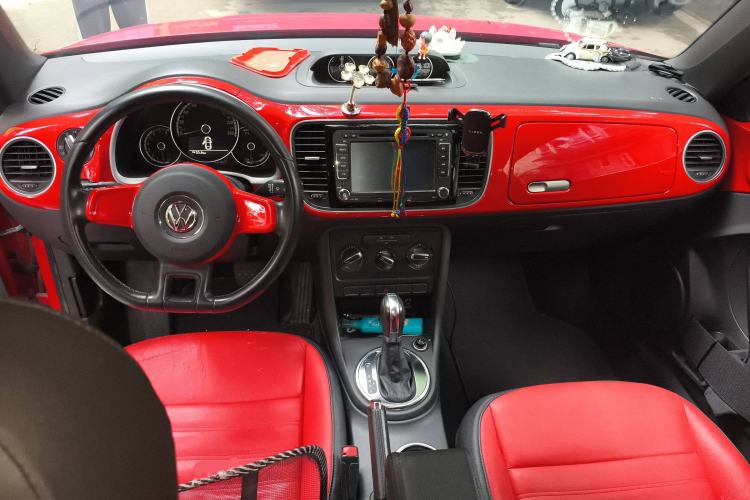 Used Volkswagen Beetle 2013 1.2TSI Fashion Edition Center Console