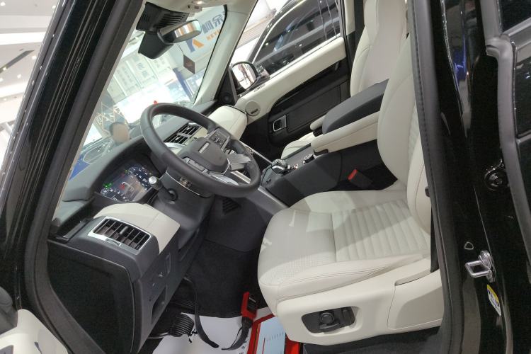 Used Land Rover Discovery 2024 360 PS S