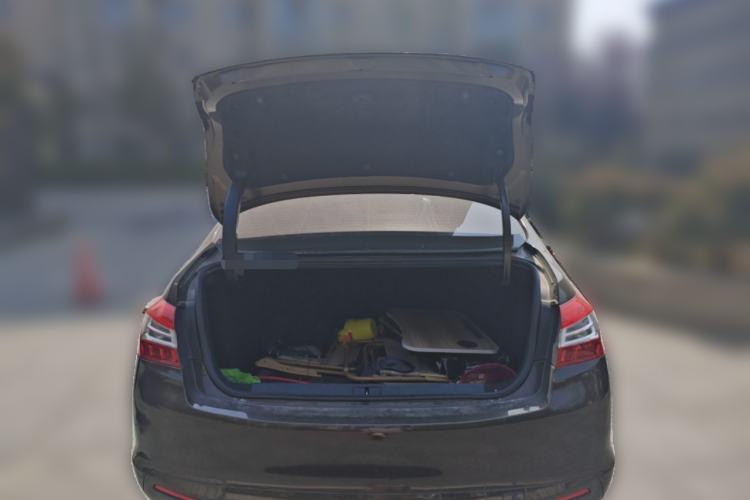 Used Peugeot 408 2014 1.8L Automatic Luxury Edition Trunk