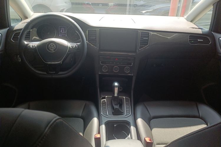 Used Volkswagen Golf Sportsvan 2016 230TSI Automatic Trend Edition
