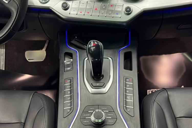 Used Wey VV7 2019 Upgraded Model 2.0T Flagship Version China VI