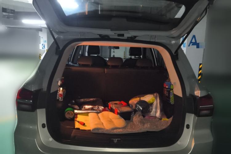 Used Roewe RX5 2020 20T Automatic 4G Connected Million Edition Trunk