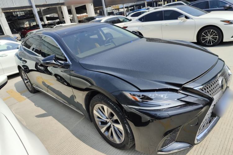 Used Lexus LS 2018 500h Excellence Edition China VI standard
