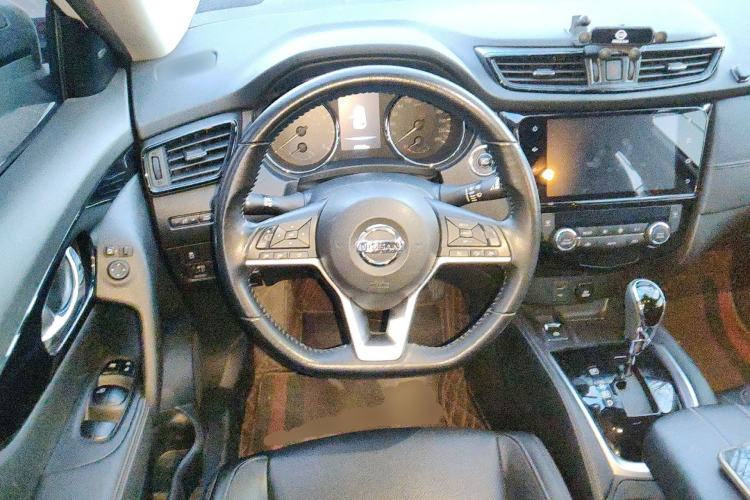 Used Nissan X-Trail 2020 2.0L XL ITS 3-Row CVT 2WD SmartConnect 7-Seater Comfort Edition Steering Wheel