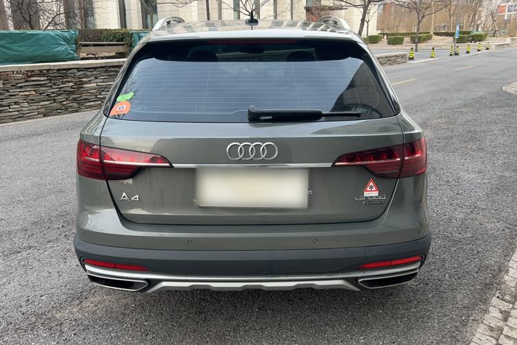 Used Audi A4 2023 allroad quattro
