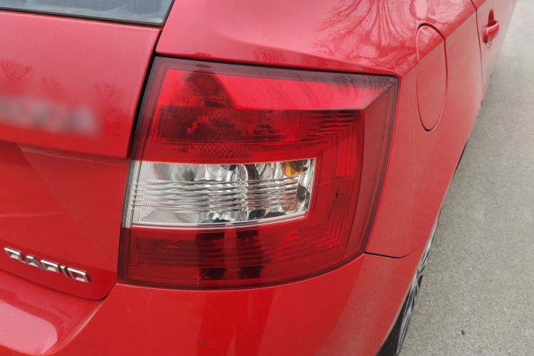 Used Skoda Rapid Spaceback 2014 1.6L Manual Enjoyment Edition