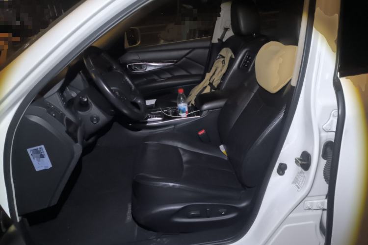 Used Infiniti Q70 2013 Q70L 2.5L Comfort Edition
