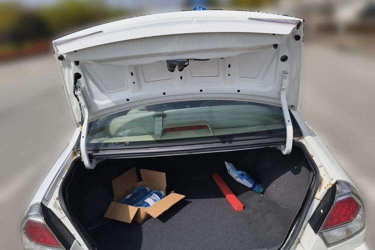 Used Soueast V3 Lingyue 2015 1.5L Manual Happiness Edition Trunk