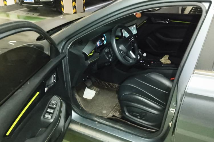 Used Roewe i5 2021 1.5L CVT Starry Edition
