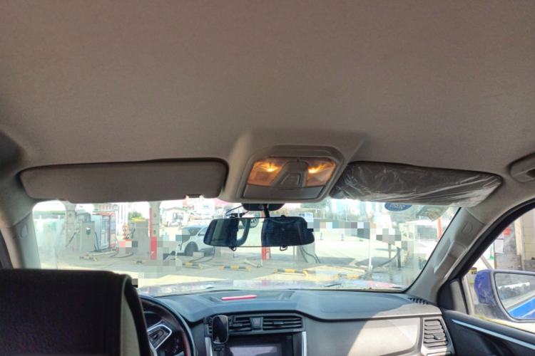 Used SAIC MAXUS T60 2017 2.8T Diesel Automatic 2WD High-Ride Comfort Plus Long-Body Emission Standard V