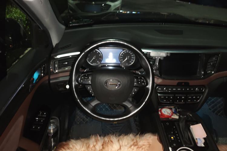 Used GAC Trumpchi GS8 2017 320T Four-Wheel Drive Luxury Smart Connectivity Version (7 Seats)
