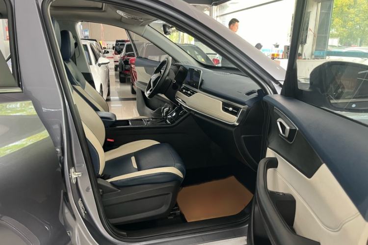 Used Chery Tiggo 5x 2023 1.5L CVT Fashion Edition Interior 7