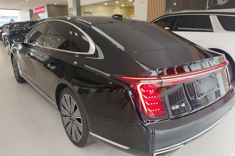 Used Hongqi H9 2025 2.0T Two-Wheel-Drive Flagship Luxury Business Edition 5 Seats
