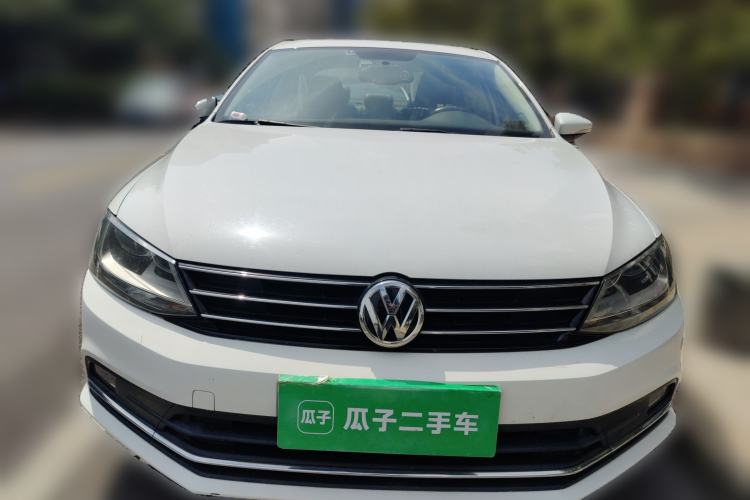 Used Volkswagen Sagitar 2015 1.6L Automatic Comfort Model Front