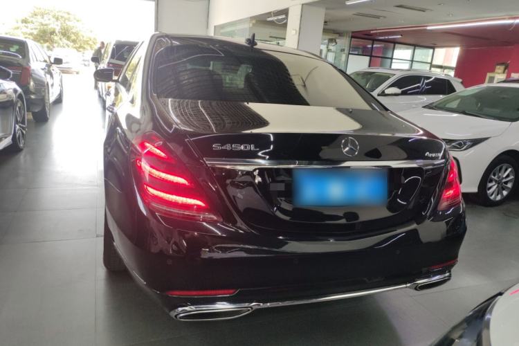 Used Mercedes-Benz S-Class 2018 S 320 L
