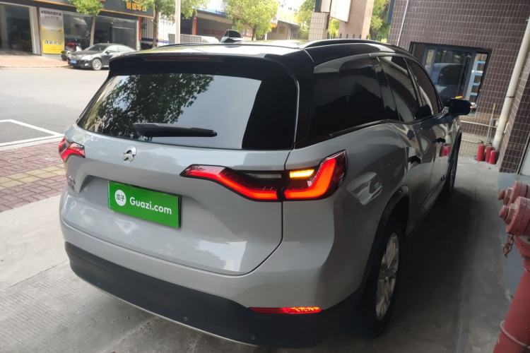 Used Nio ES8 2018 355 km Base Version 7-Seater Edition Right Rear Taillight