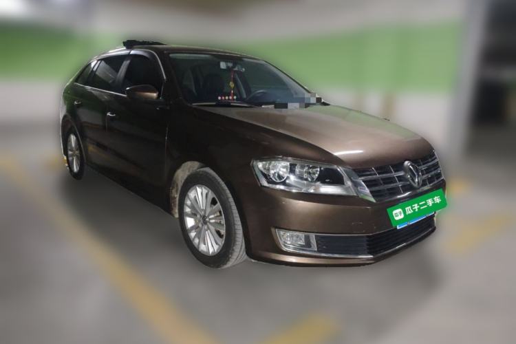 Used Volkswagen Gran Lavida 2013 1.6L Automatic Comfort Model Front Right 45 Deg