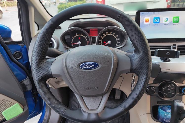 Used Ford Fiesta 2011 Hatchback 1.5L Automatic Fashion Edition Steering Wheel