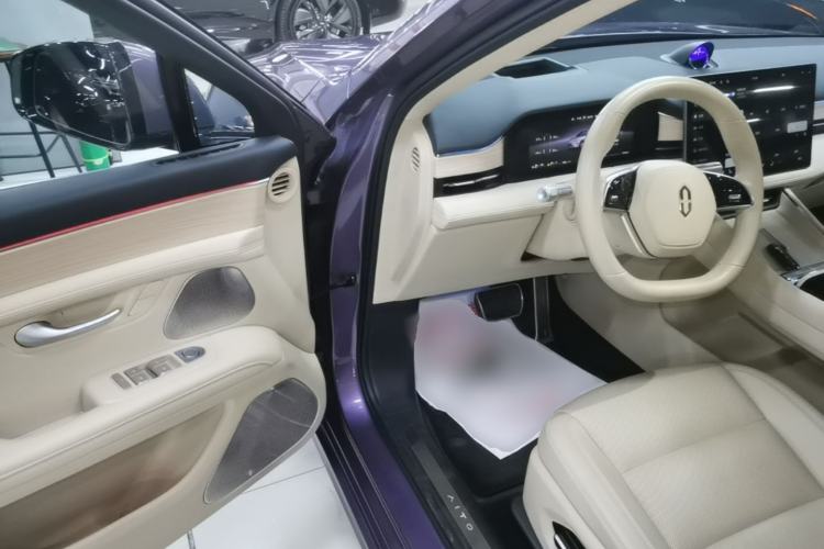 Used Hima AITO M5 2025 Extended-Range Ultra All-Wheel-Drive Version
