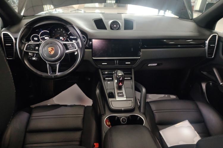 Used Porsche Cayenne 2018 Cayenne 3.0T Center Console