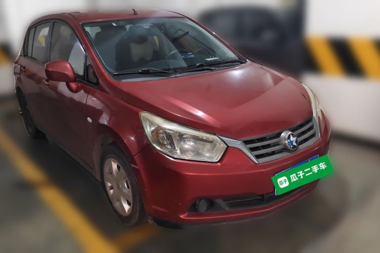 Used Venucia R50 2012 1.6L Automatic Comfort Edition Front Right 45 Deg