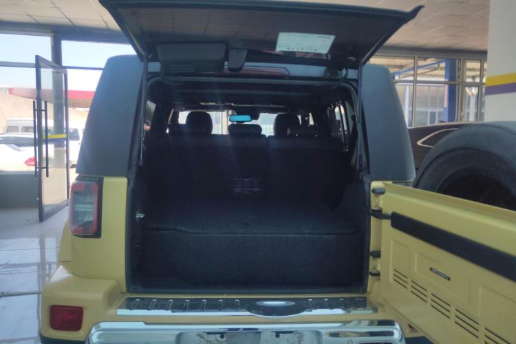 Used BAIC Off-Road BJ40 2019 2.3T Automatic Four-Wheel Drive Ring the Tower Champion Edition China VI Trunk