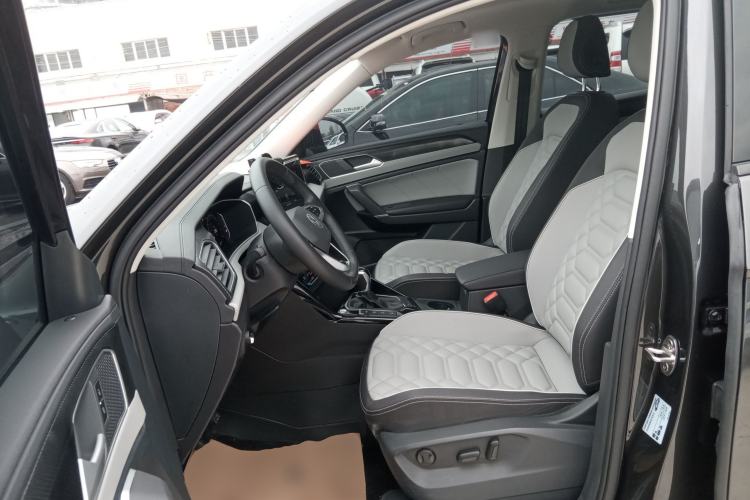 Used Volkswagen Tayron 2023 330TSI Two-Wheel-Drive Luxury Plus Advanced Version
