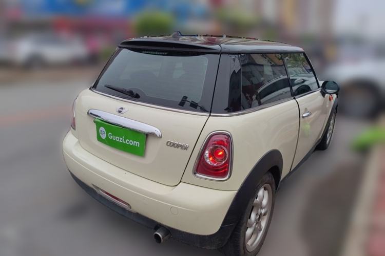 Used MINI 2011 1.6L COOPER Fun
