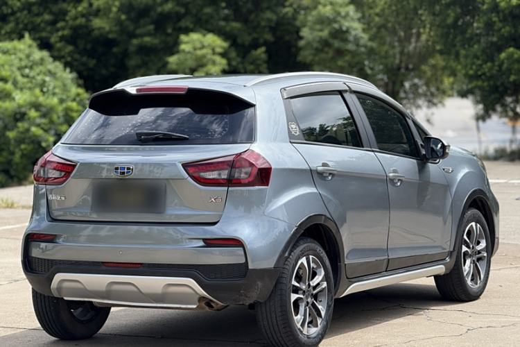 Used Geely Auto Vision X3 2019 Upgraded Model 1.5L CVT Prestige Version
