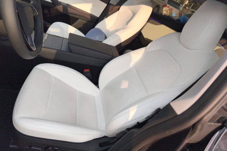 Used Tesla Model Y 2025 Long-Range All-Wheel Drive First Edition
