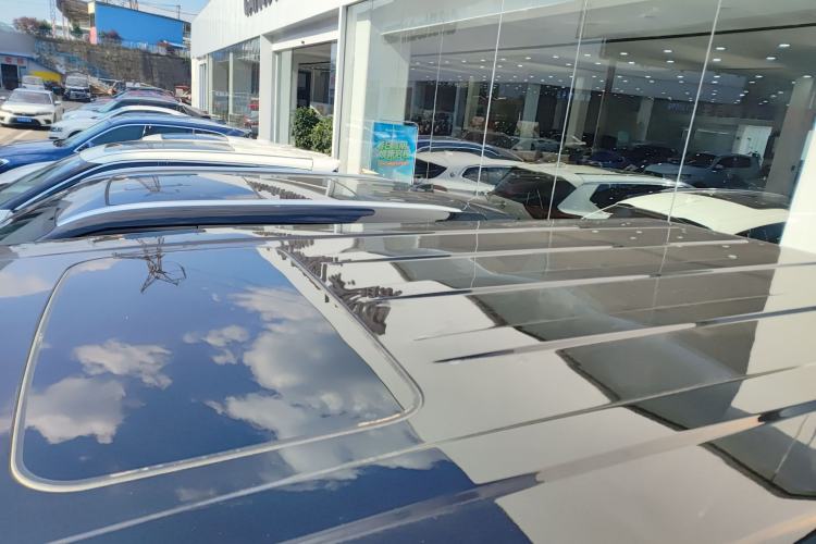 Used 212 T01 2024 2.0T Explorer Roof