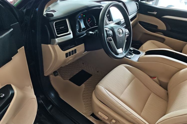 Used Toyota Highlander 2017 2.0T Two-Wheel Drive Elite Edition 5 Seats