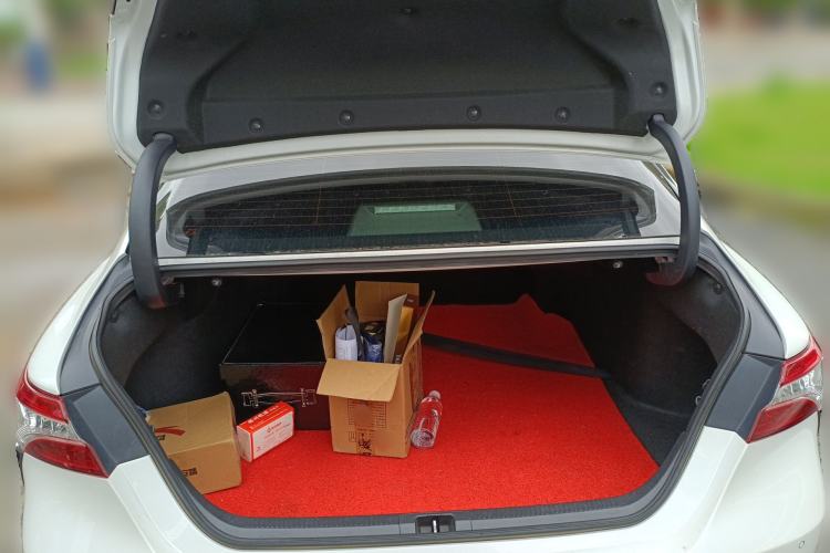 Used Toyota Camry 2021 2.0S FENGSHANG Edition
