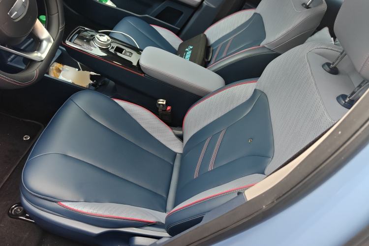 Used Geometry E Firefly 2022 401 km Linglong Tiger 4 Seats
