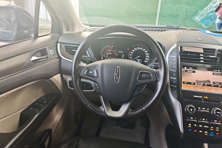 Used Lincoln MKC 2019 2.0T Two-Wheel-Drive Zunya Version China V Emission Standard