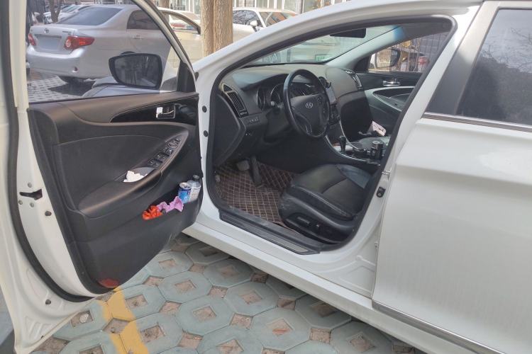 Used Hyundai Sonata 2014 2.4L Automatic Leading Edition China V Standard Driver Seat