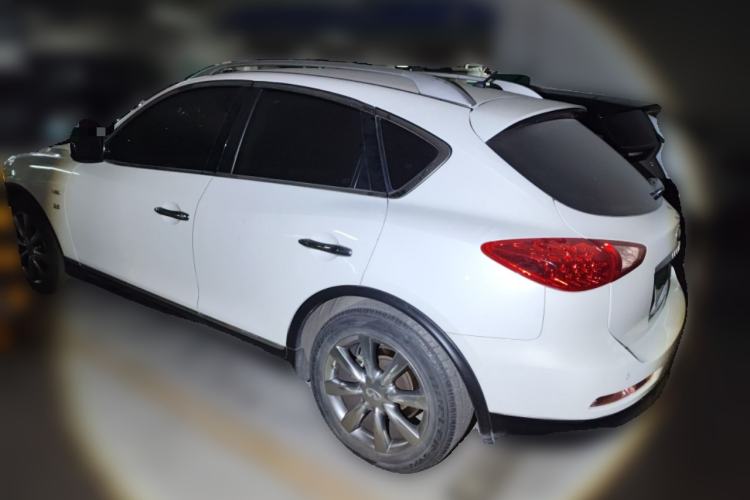 Used Infiniti QX50 2013 2.5L Two-Wheel-Drive Elegant Edition