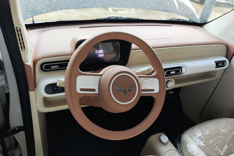 Used Wuling Hongguang MINIEV 2024 3rd Generation 215km Youth Edition