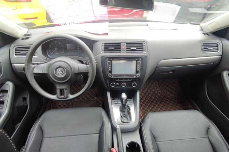 Used Volkswagen Sagitar 2012 1.6L Automatic Fashion Edition