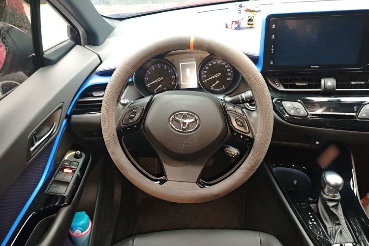 Used Toyota IZOA 2020 2.0L Yichi Version